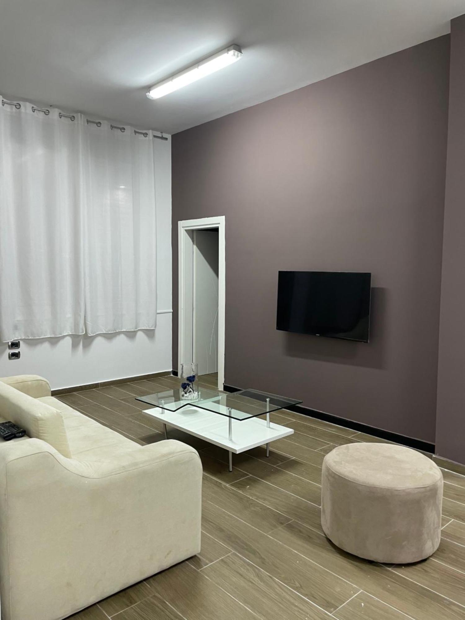 Gold Apartament Vlore Vlorë Exterior foto